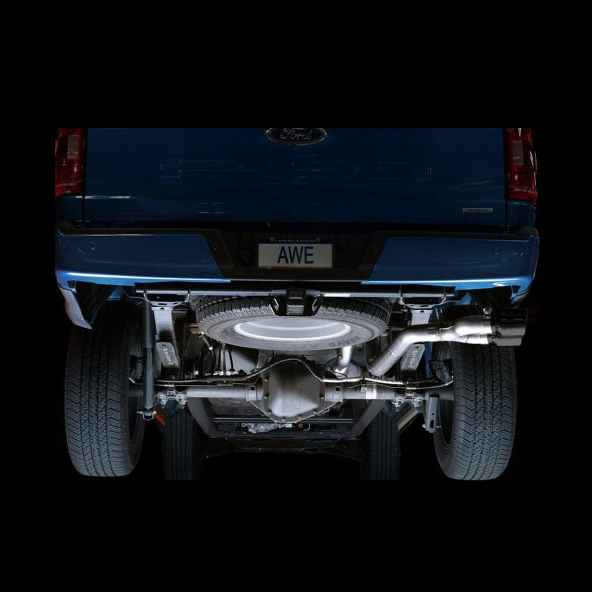 AWE Tuning AWE 21+ Ford F150 Dual Side Exit Cat-Back Exhaust - 4.5in Diamond Black Tips *For Stock Y-Pipe Only, installed