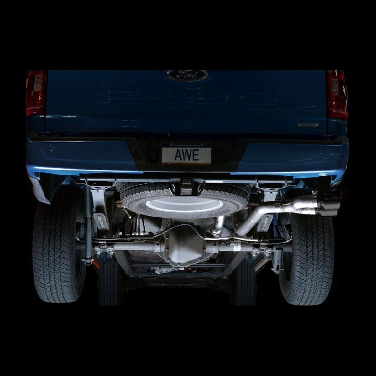 AWE Tuning AWE 21+ Ford F150 Dual Side Exit Cat-Back Exhaust - 4.5in Diamond Black Tips *For Stock Y-Pipe Only, installed
