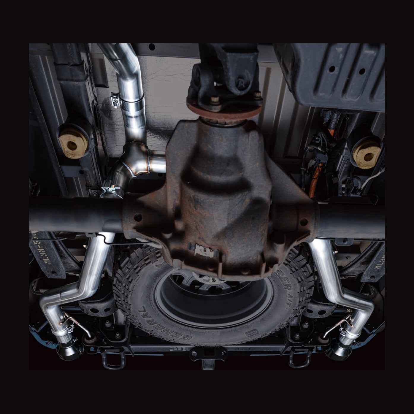 AWE Tuning AWE Tuning 2021+ Ford F-150 Tremor (w/ Bumper Cutouts) 0FG Non-Resonated Catback -Diamond Black Tips, installed
