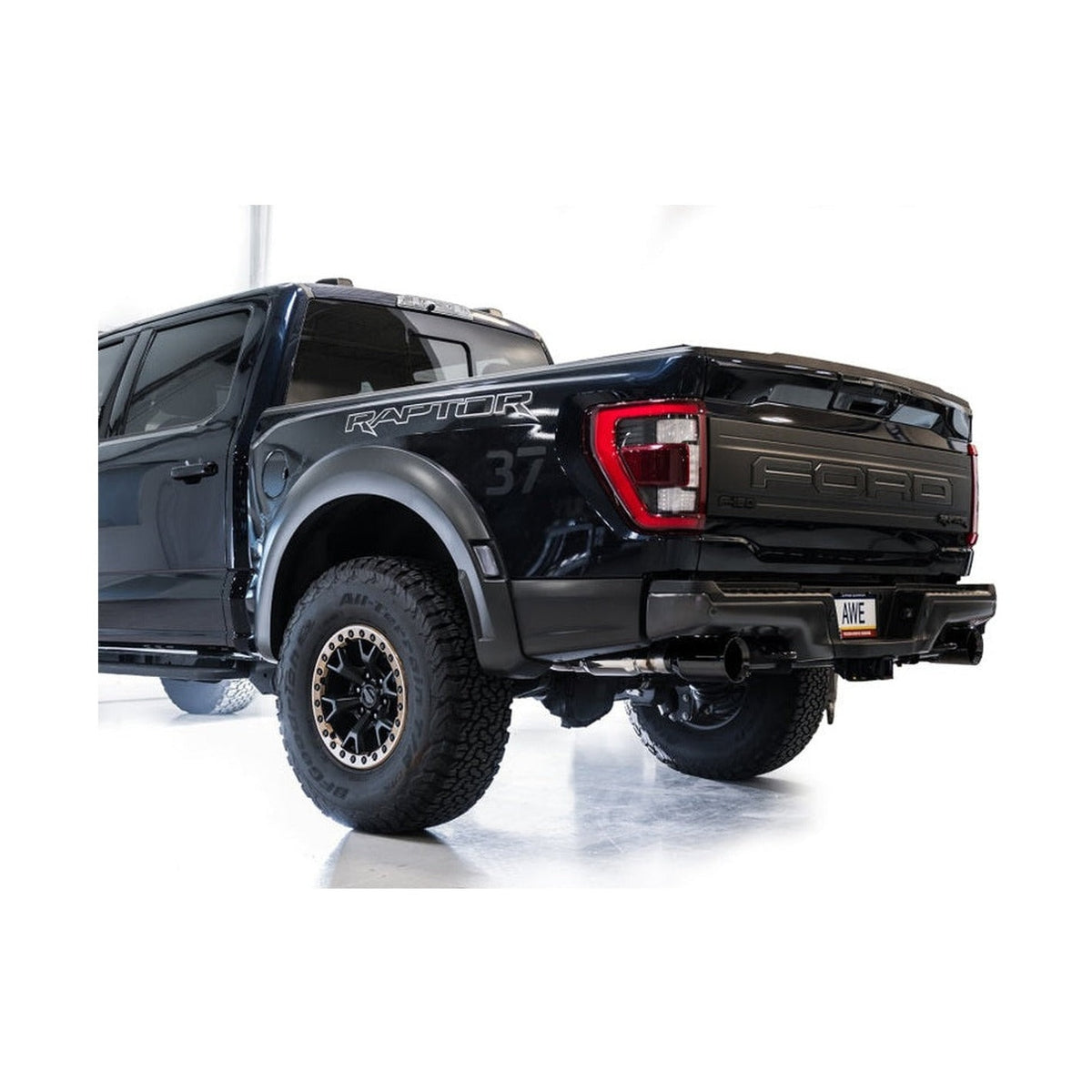 AWE Tuning AWE Tuning Gen 3 Ford Raptor SwitchPath Exhaust - Diamond Black Tips, installed