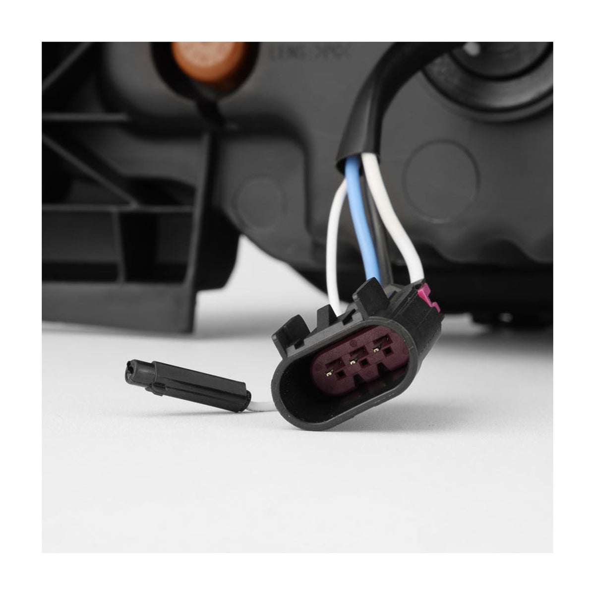 AlphaRex AlphaRex 17-19 Ford F-250/350/450 SD NOVA-Series LED Proj Headlights Bk w/Actv Light SeqSig & SBDRL