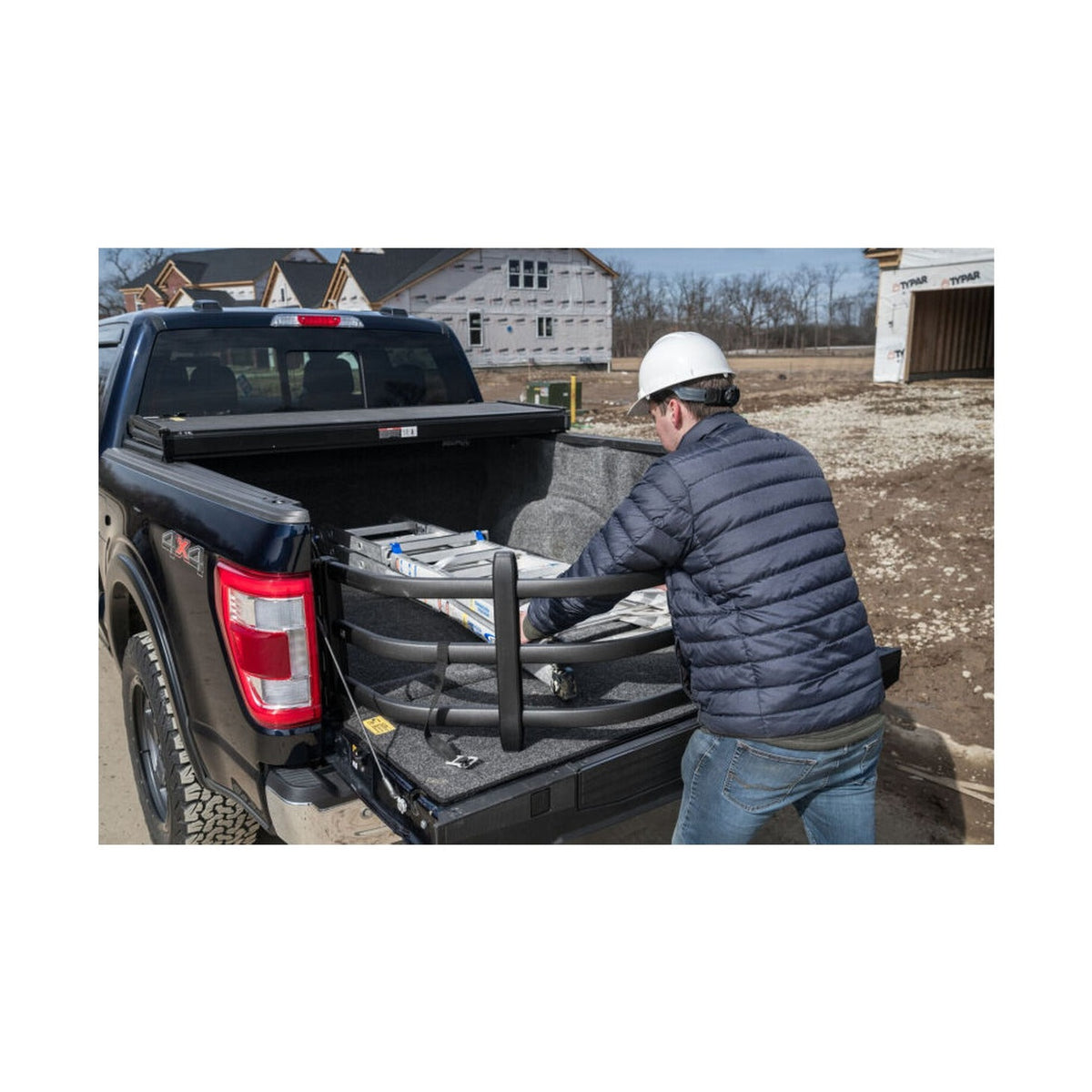 AMP Research AMP Research 04-22 Ford F-150 BedXtender HD Sport - Black (Optional No-Drill Brkt 74602-01A), installed