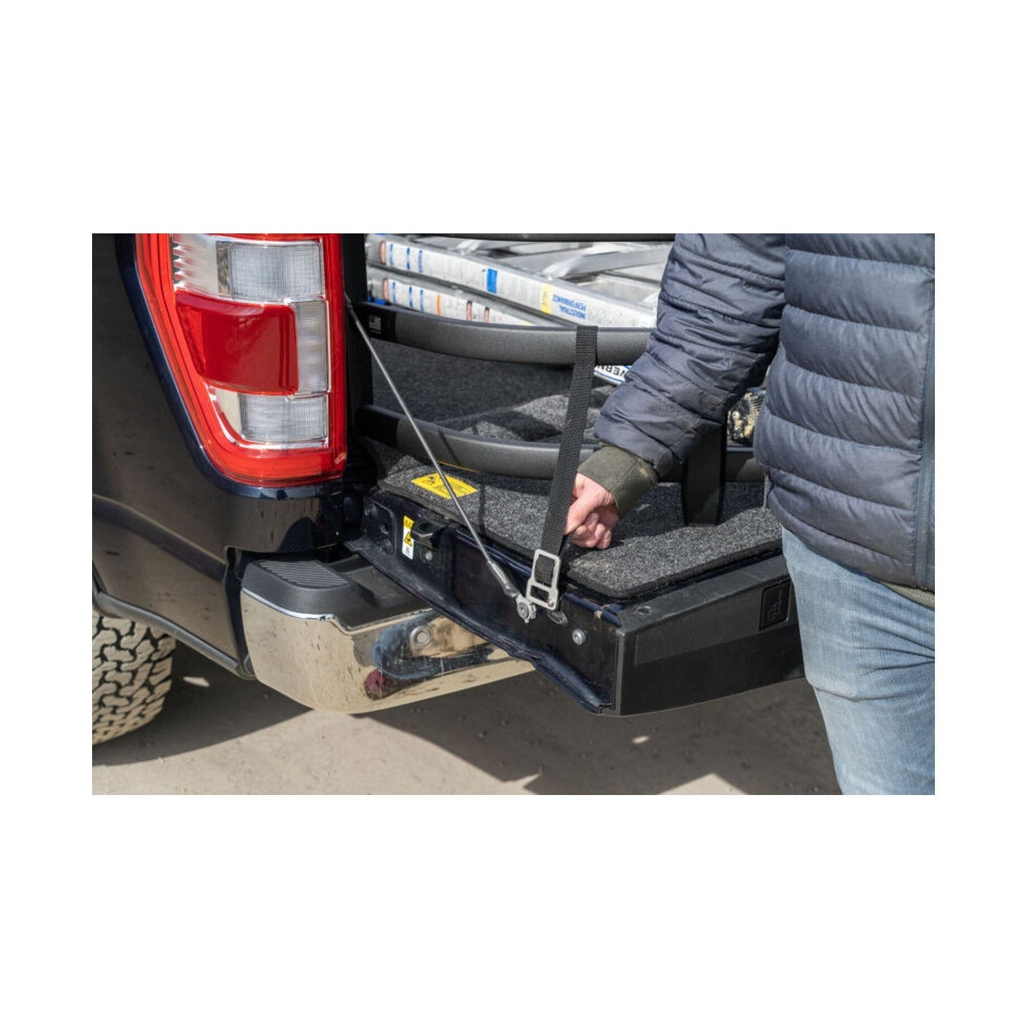 AMP Research AMP Research 04-22 Ford F-150 BedXtender HD Sport - Black (Optional No-Drill Brkt 74602-01A), installed