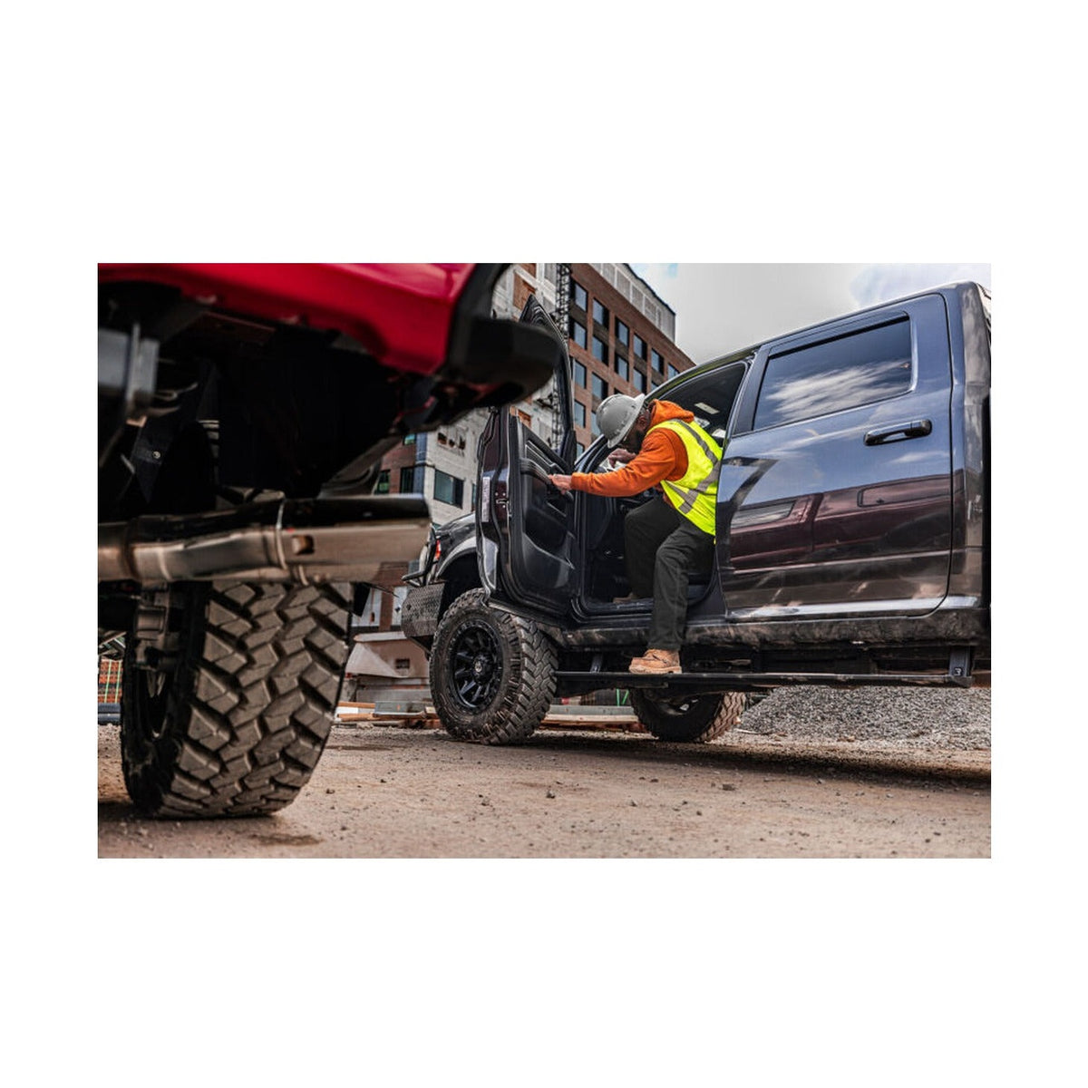 AMP Research AMP Research 21-24 Ford F-150 SuperCrew PowerStep Vision, installed