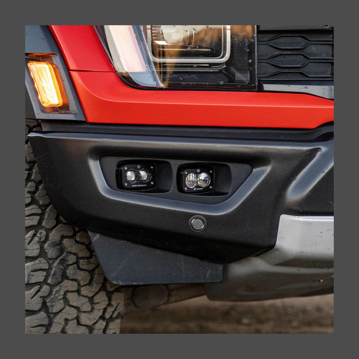 Baja Designs Baja Designs 21+ Ford Raptor/22+ Bronco S2 SAE Pro Fog Pocket Light Kit Clear/Amber, installed