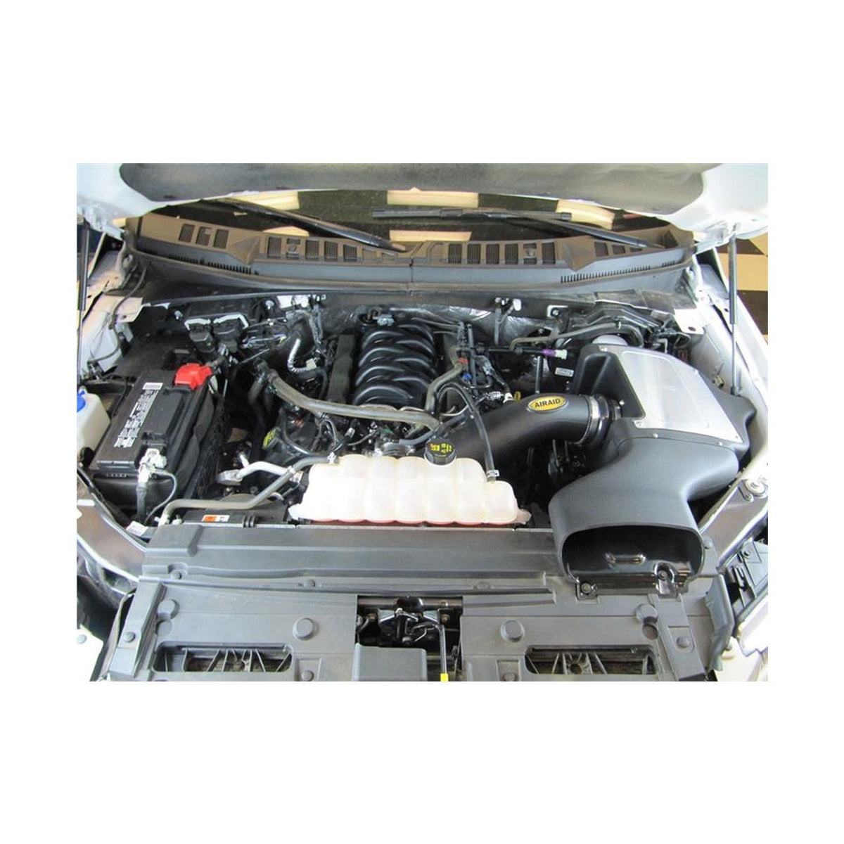 Airaid Airaid 2015 Ford F-150 5.0L V8 Cold Air Intake System w/ Black Tube (Oiled)