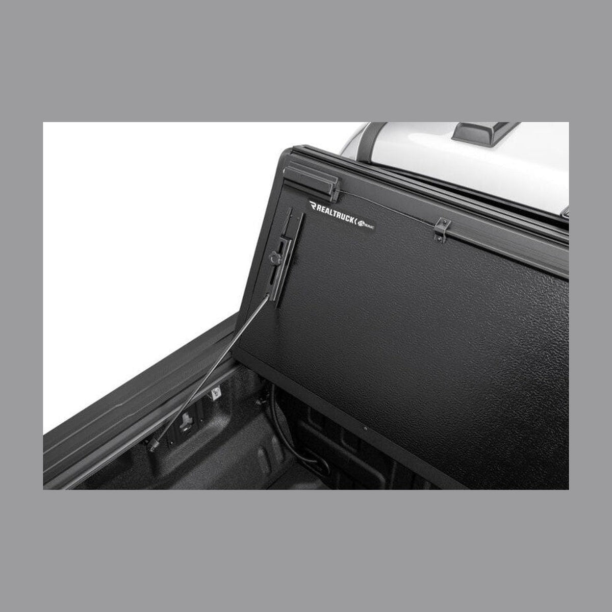 BAK BAK 04-14 Ford F-150 5ft 6in Bed BAKFlip G2