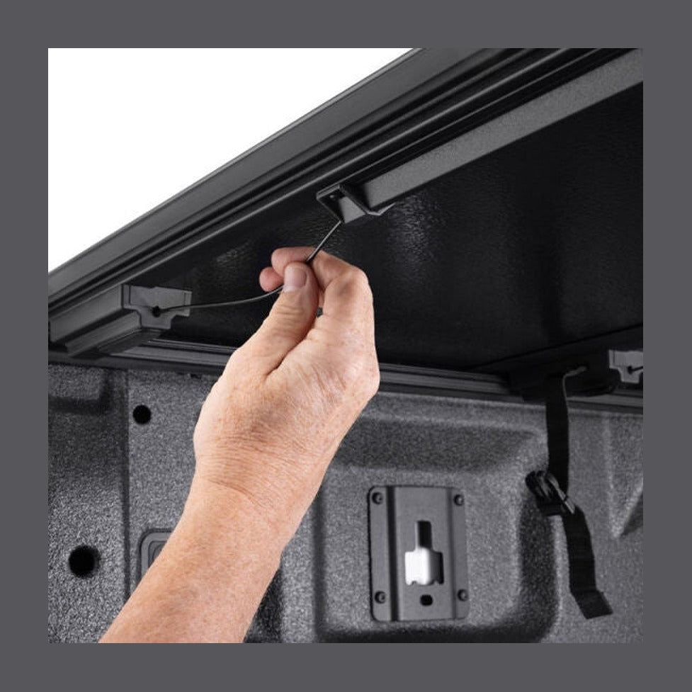 BAK BAK 04-14 Ford F-150 5ft 6in Bed BAKFlip G2