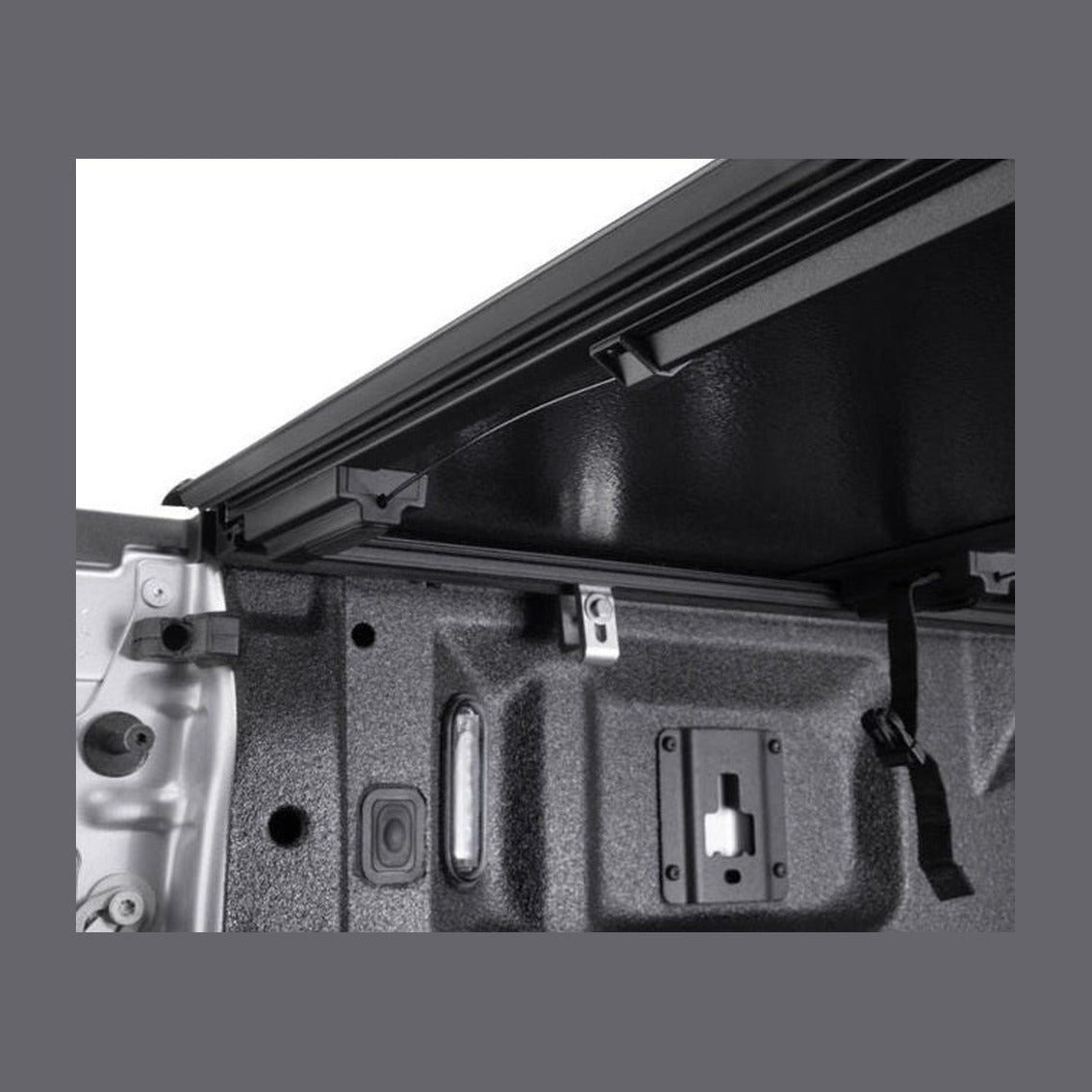 BAK BAK 04-14 Ford F-150 5ft 6in Bed BAKFlip G2