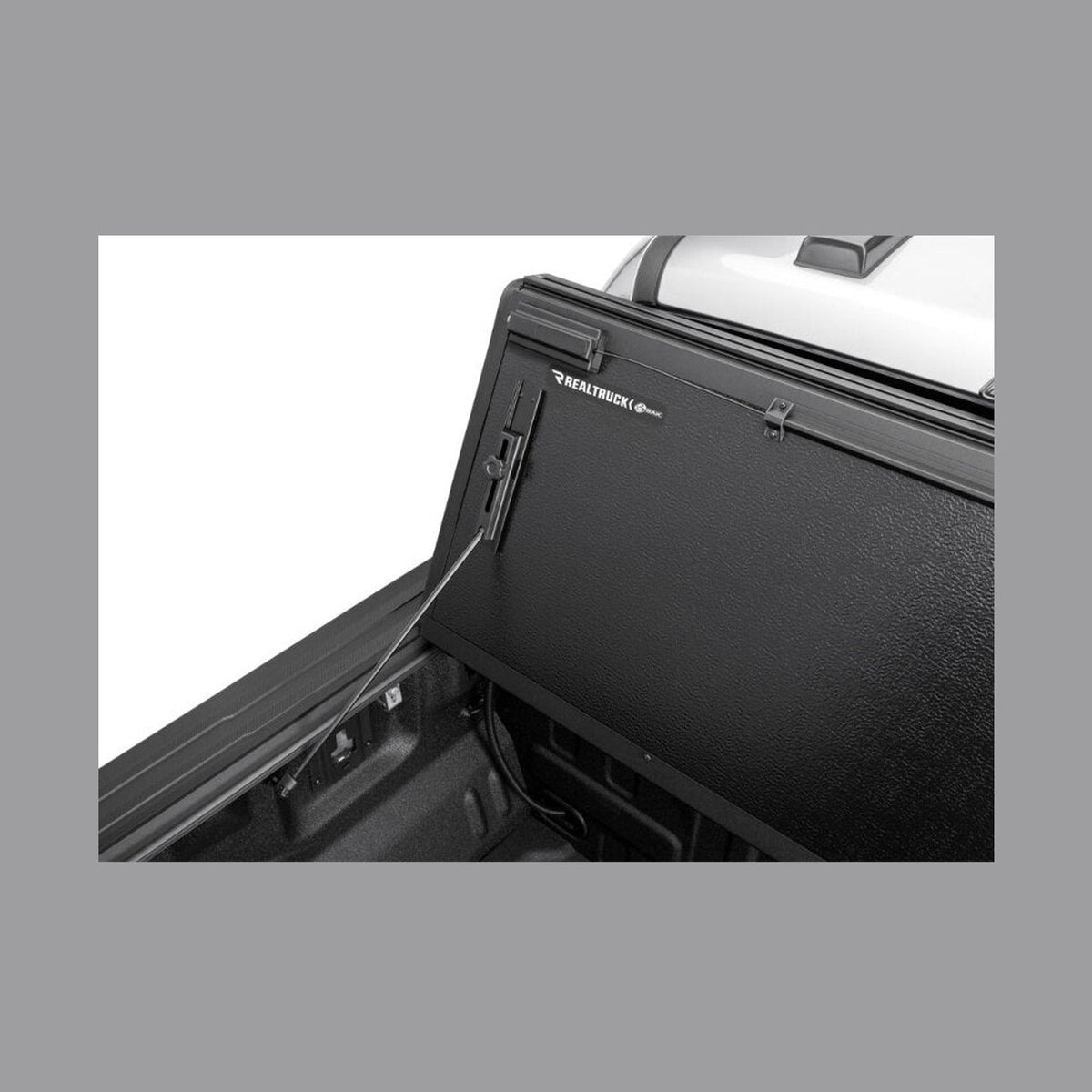 BAK BAK 2021+ Ford F-150 Regular Super Cab & Super Crew (4 Door) BAKFlip G2 6.5ft Bed Cover, installed