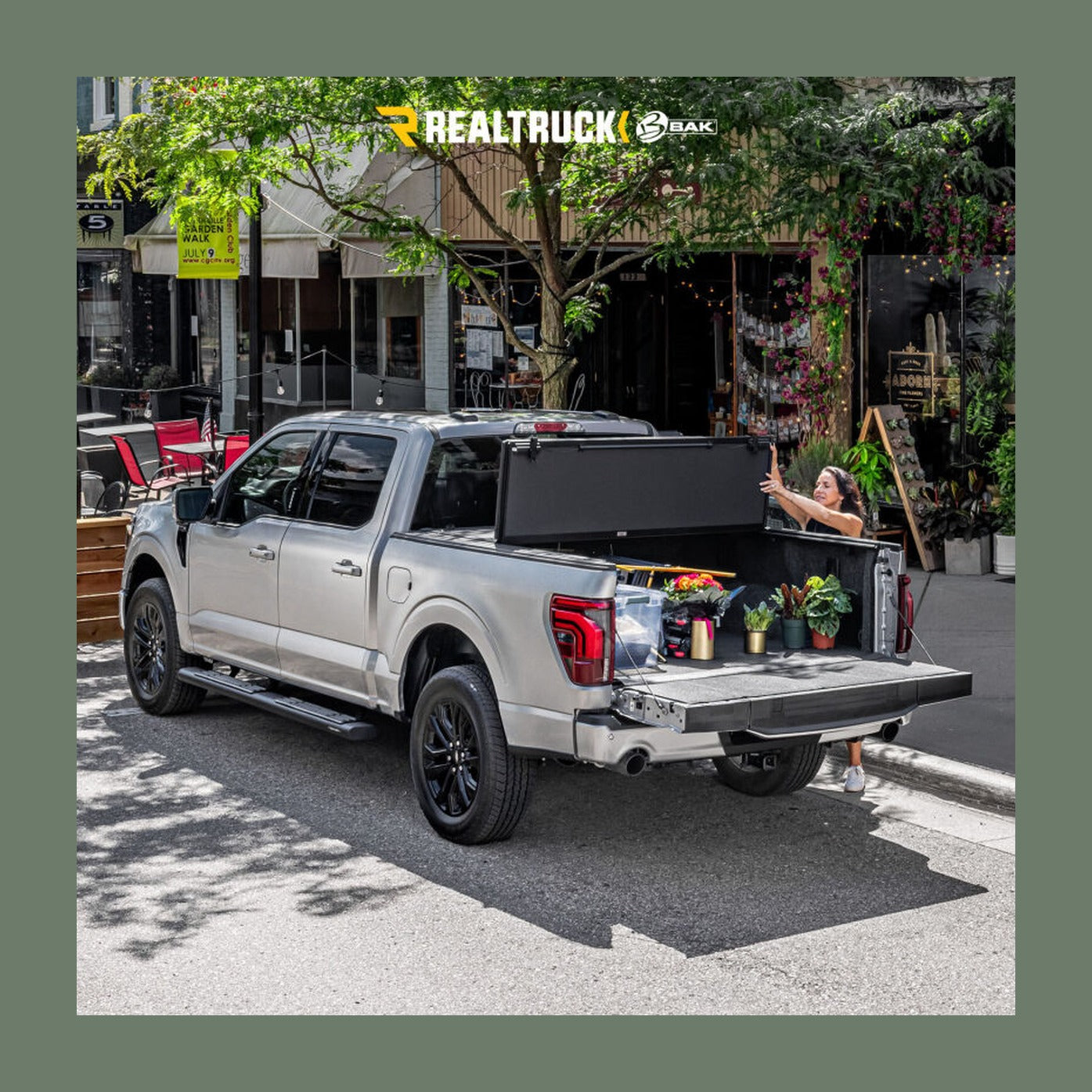 BAK BAK 04-14 Ford F-150 6ft 6in Bed BAKFlip MX4 Matte Finish, installed