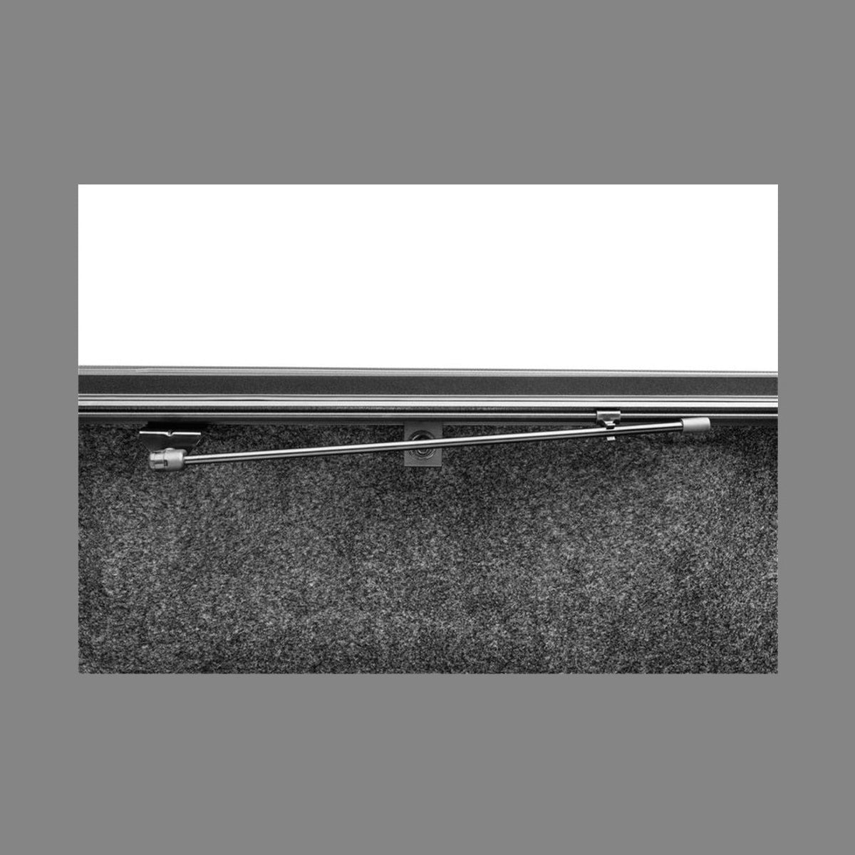 BAK BAK 21-22 Ford F-150 (Incl. 2022 Lightning) BAKFlip MX4 5.7ft Bed Cover - Matte Finish, installed