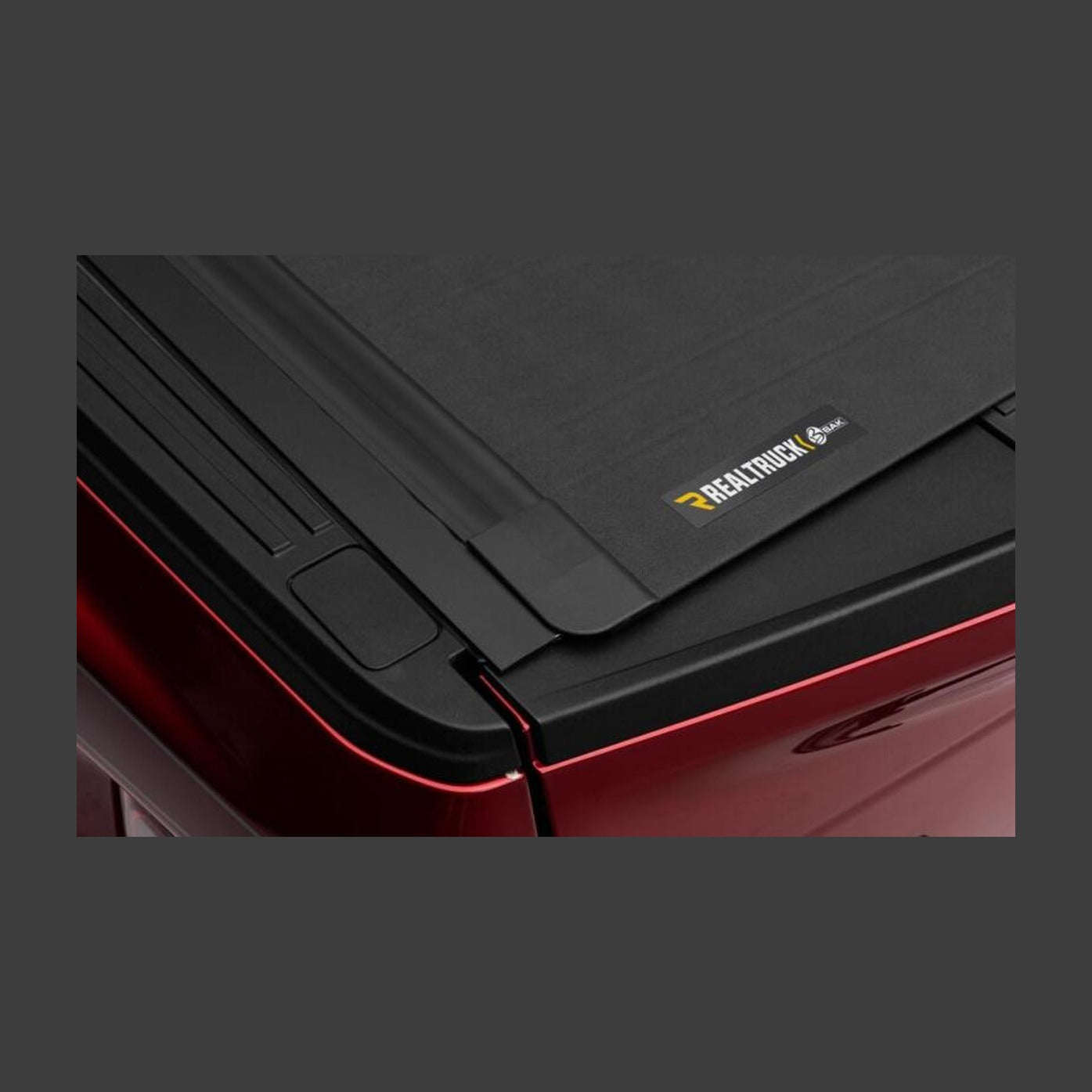 BAK BAK 15-20 Ford F-150 Revolver X4s 5.7ft Bed Cover, installed