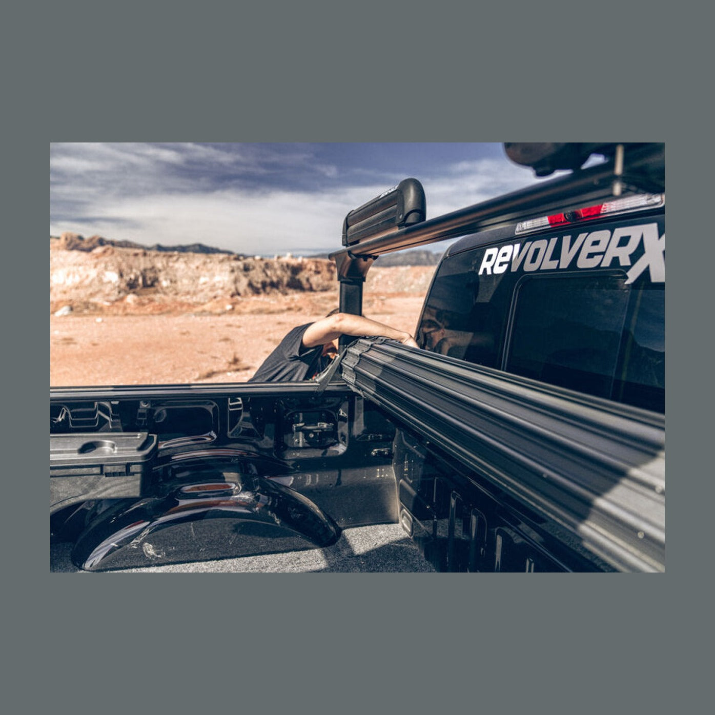 BAK BAK 21-22 Ford F-150 (Incl. 2022 Lightning) Revolver X4s 5.7ft Bed Cover, installed