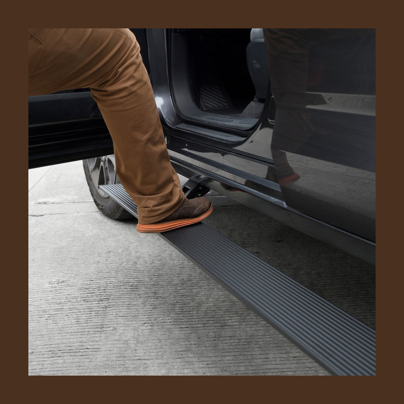 Go Rhino RealTruck 15-24 Ford F-150 CC 4dr VoltStep Electric Running Board Kit - Tex. Blk