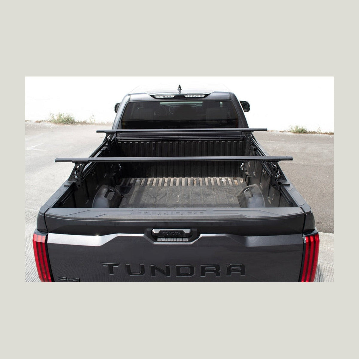 Go Rhino Go Rhino 15-22 Ford F-150 / 19-22 RAM 1500 / 07-21 Toyota Tundra XRS Cross Bars Kit - Tex. Blk, installed