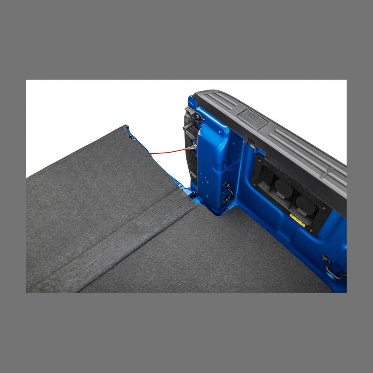 Husky Liners Husky Liners 15-26 Ford F-150 5.5ft Bed & 15-26 Lightning SuperCrew Guardian Impact Bed Mat, installed