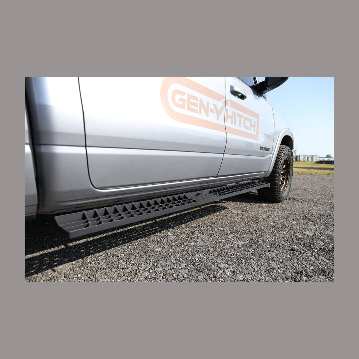 GEN-Y Hitch Gen-Y 15-25 Ford F-150/17-24 Ford F-250/F-350 Standard Cab Running Boards, installed