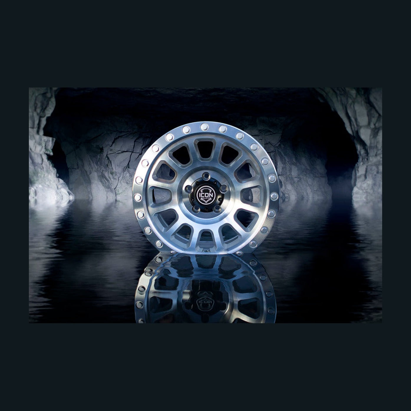 ICON ICON Hulse 17 X 8.5 6 X 135 6mm Offset 5in BS Silver Machined, installed