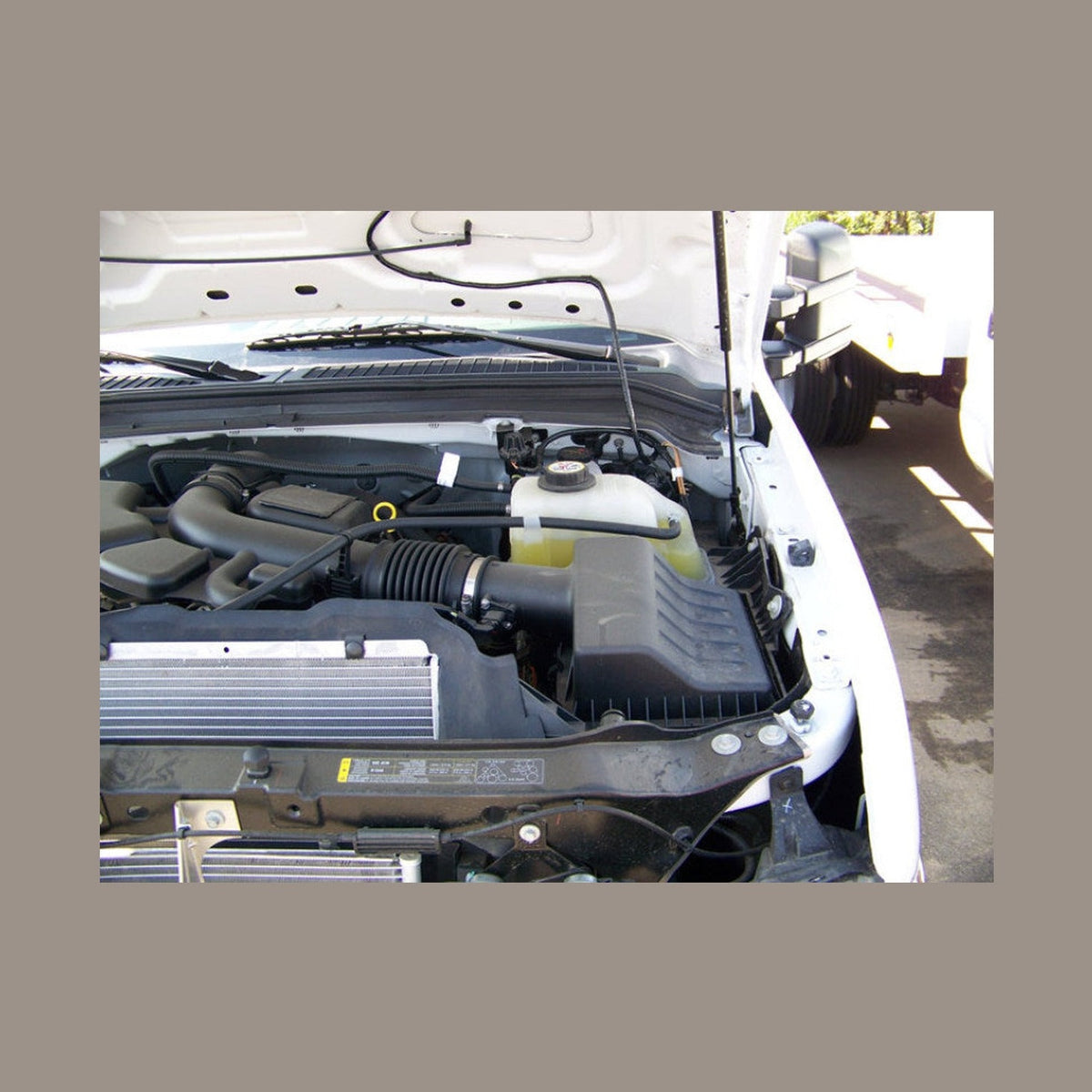 K&N Engineering K&N 09-13 Ford F150 / 08-13 F250/F350/450/550 SD / 10-13 F150 SVT Raptor Drop In Air Filter, installed