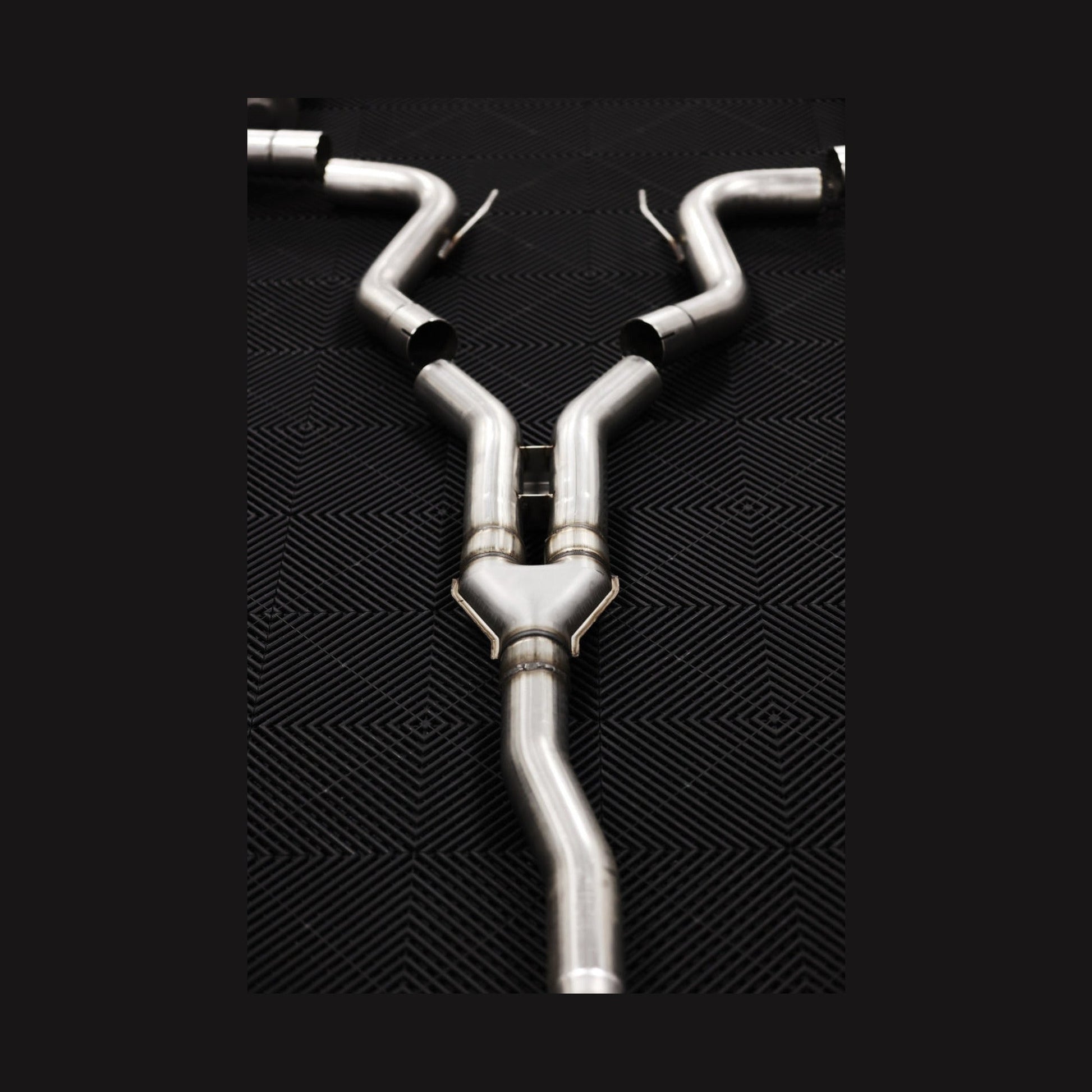 MBRP MBRP 18-22 Ford Mustang 2.3L Ecoboost 3in Cat-Back Exhaust w/ Quad Carbon Fiber SS Tips - T304