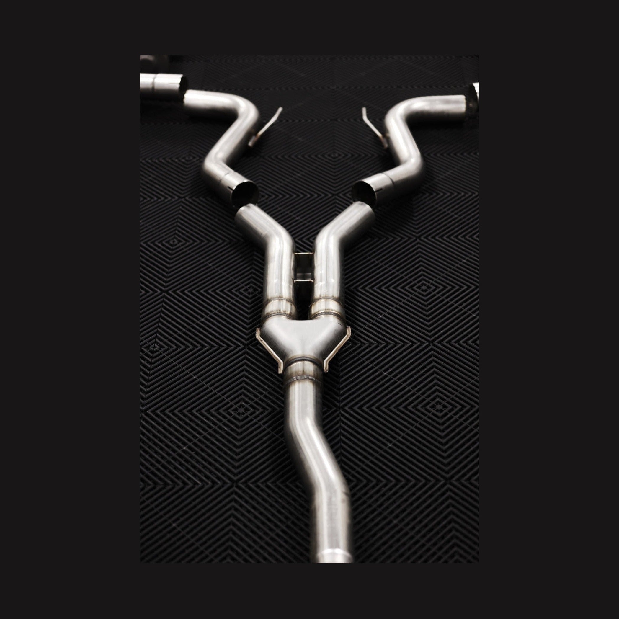 MBRP MBRP 18-22 Ford Mustang 2.3L Ecoboost 3in Cat-Back Exhaust w/ Quad Carbon Fiber SS Tips - T304