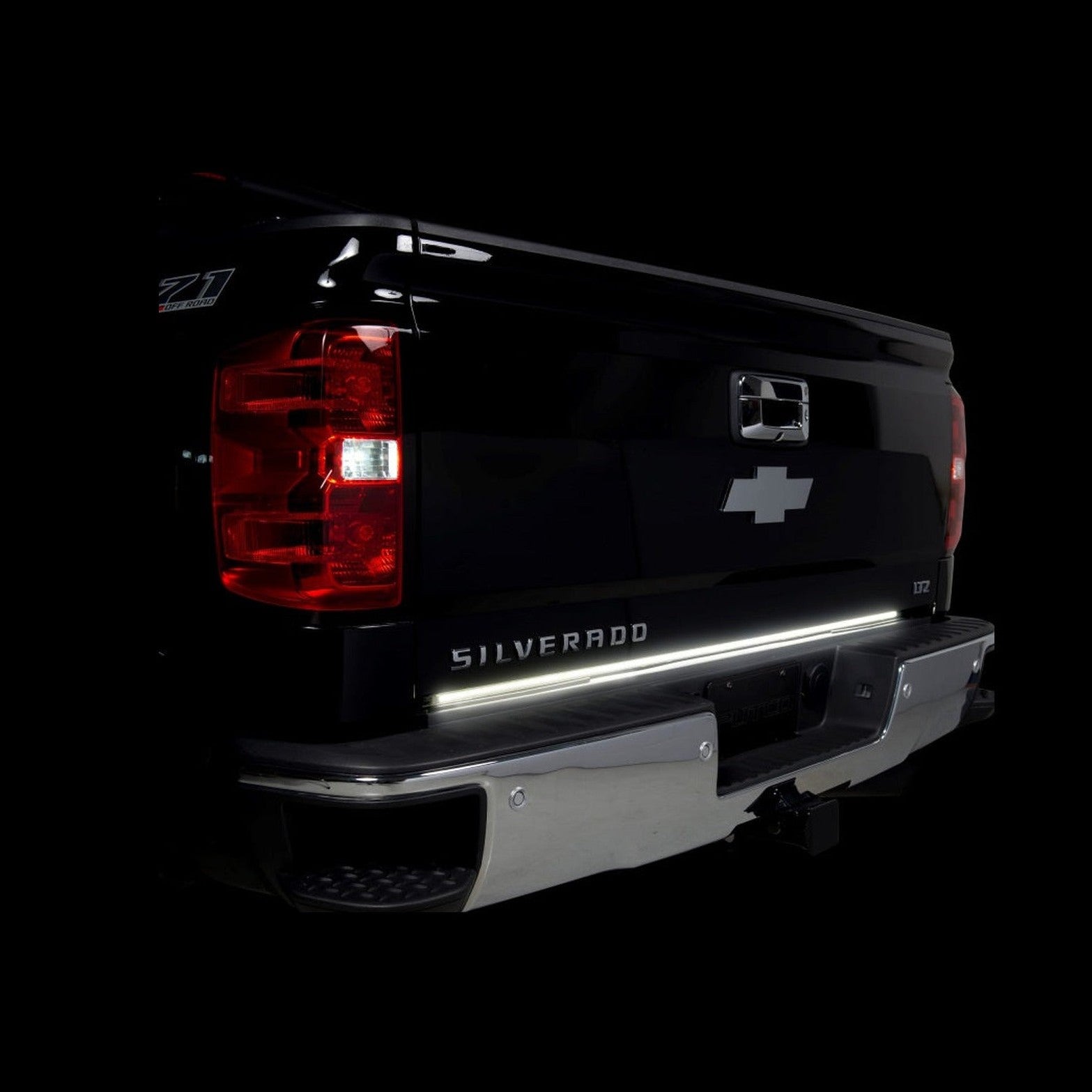 Putco Putco 60in. Direct Fit Red Blade Kit for 04-14 F-150 / 09-19 RAM / 07-18 Silverado & Sierra, installed