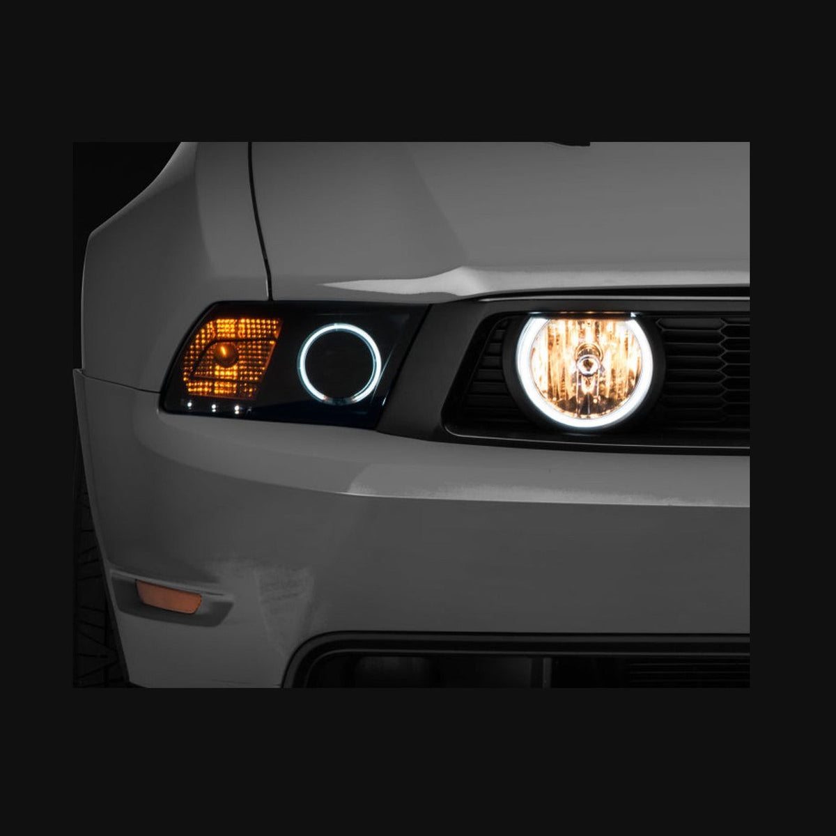 Raxiom Raxiom 05-12 Ford Mustang GT LED Halo Fog Lights (Chrome)