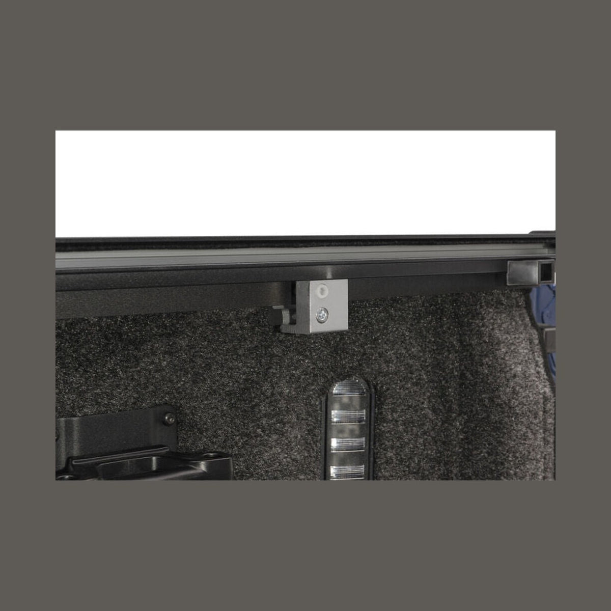 Retrax Retrax 21-23 Ford F-150 Super Crew/Super Cab/Lightning (5.5ft Bed) Retrax IX