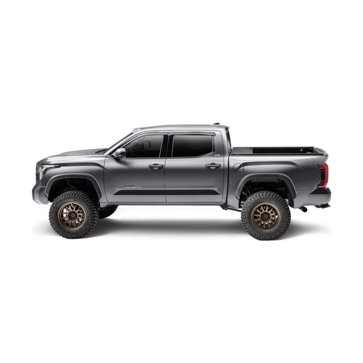 Retrax Retrax 2024 Ford F-150 SuperCrew/Super Cab 5.5ft. Bed Retrax EQ, installed