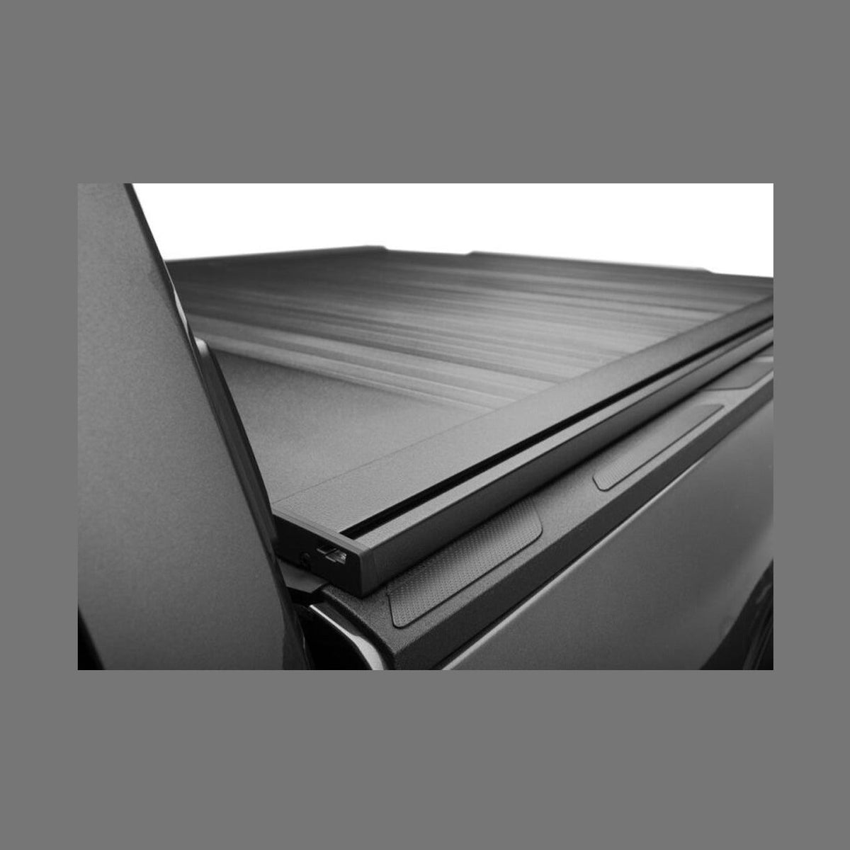 Retrax Retrax 2024 Ford F-150 SuperCrew/Super Cab 5.5ft. Bed Retrax EQ