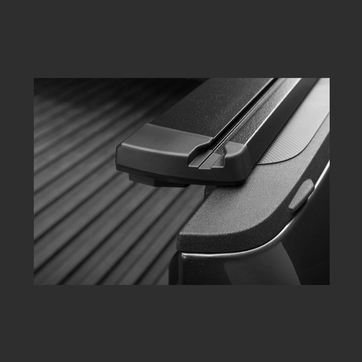 Retrax Retrax 2024 Ford F-150 SuperCrew/Super Cab 5.5ft. Bed Retrax EQ