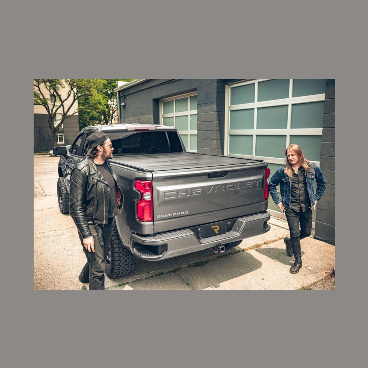 Retrax Retrax 2024 Ford F-150 SuperCrew/Super Cab 5.5ft. Bed Retrax EQ, installed