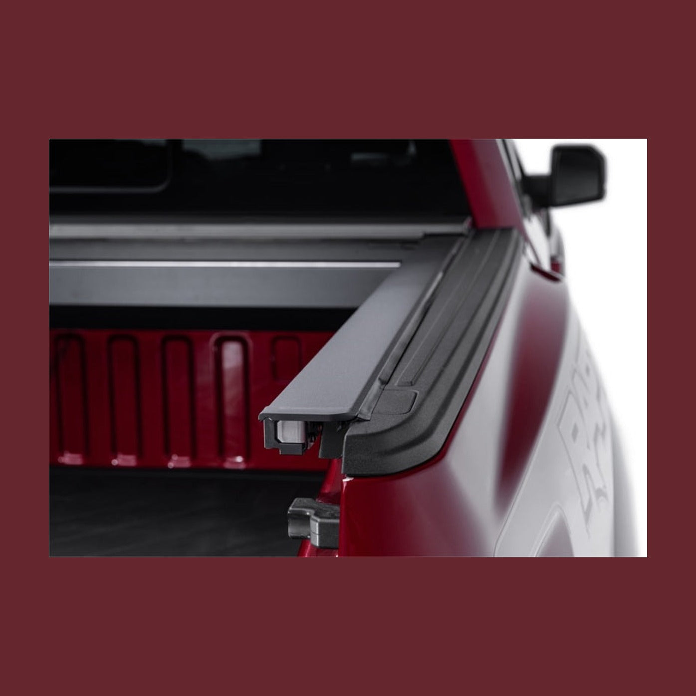Roll-N-Lock Roll-N-Lock 15-18 Ford F-150 XSB 65-5/8in M-Series Retractable Tonneau Cover, installed