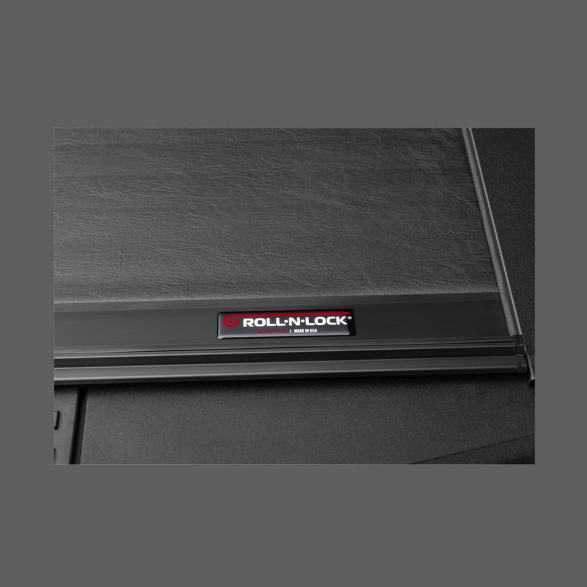 Roll-N-Lock Roll-N-Lock 15-18 Ford F-150 SB 77-3/8in M-Series Retractable Tonneau Cover