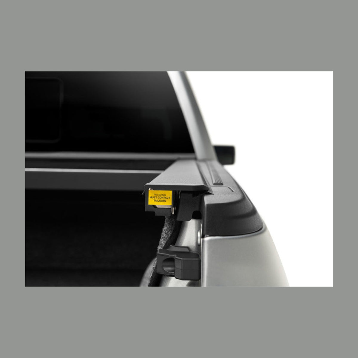 Roll-N-Lock Roll-N-Lock 2021 Ford F-150 67.1in M-Series Retractable Tonneau Cover, installed