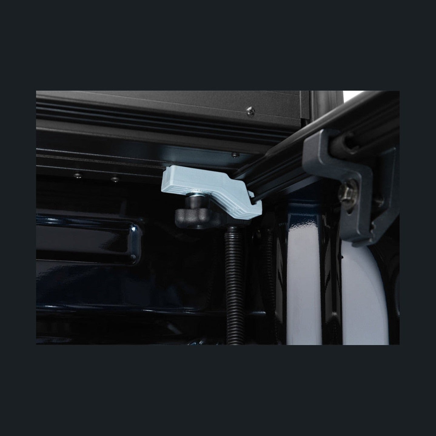 Undercover UnderCover 2021+ Ford F-150 Crew Cab 5.5ft Armor Flex Bed Cover Cover, installed
