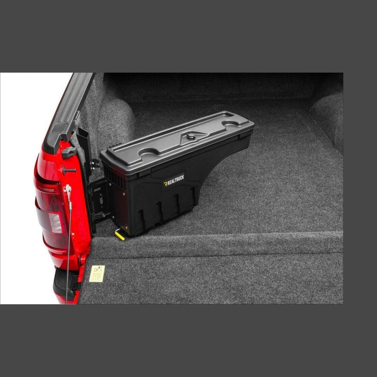 Undercover UnderCover 15-20 Ford F-150 Drivers Side SwingH1128-H1157 Case - Black Smooth, installed