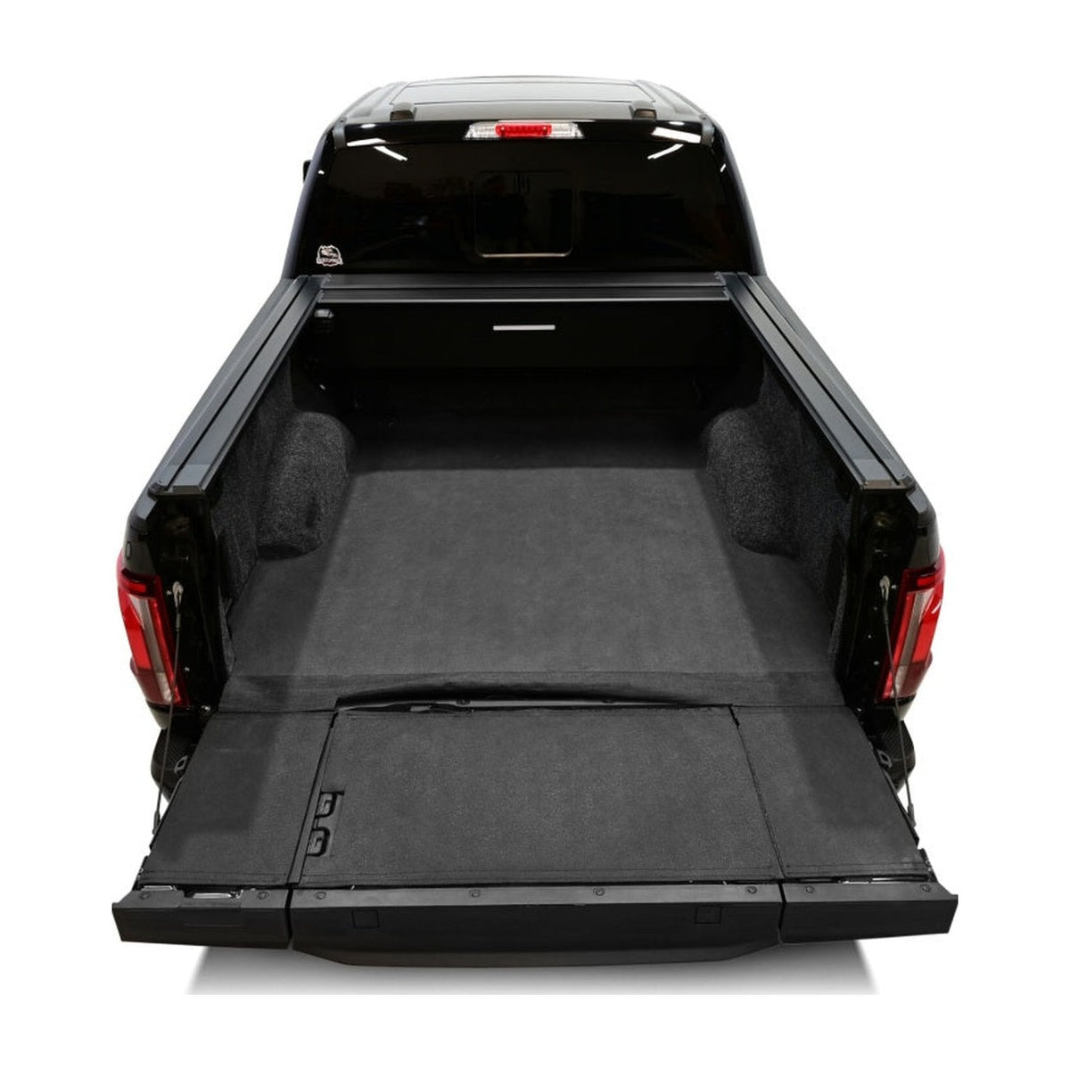 Westin Westin 15-25 Ford F-150 (Incl. 22-25 Lightning) 5.5ft Bed Electric Retractable Tonneau Cover - Black, installed