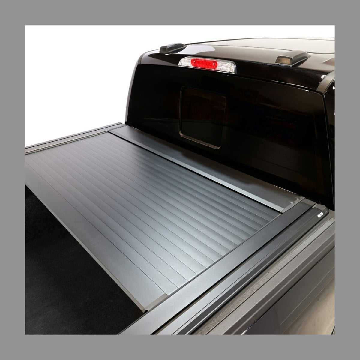 Westin Westin 15-25 Ford F-150 (Incl. 22-25 Lightning) 5.5ft Bed Electric Retractable Tonneau Cover - Black, installed