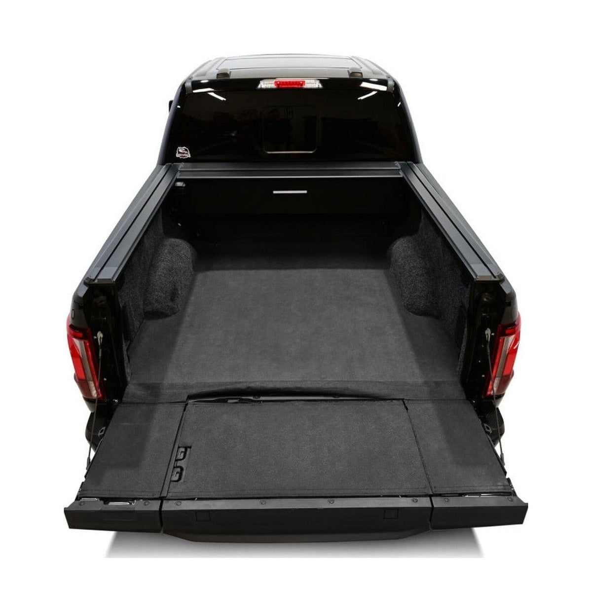 Westin Westin 15-25 Ford F-150 (Incl. 22-25 Lightning) 5.5ft Bed Electric Retractable Tonneau Cover - Black, installed