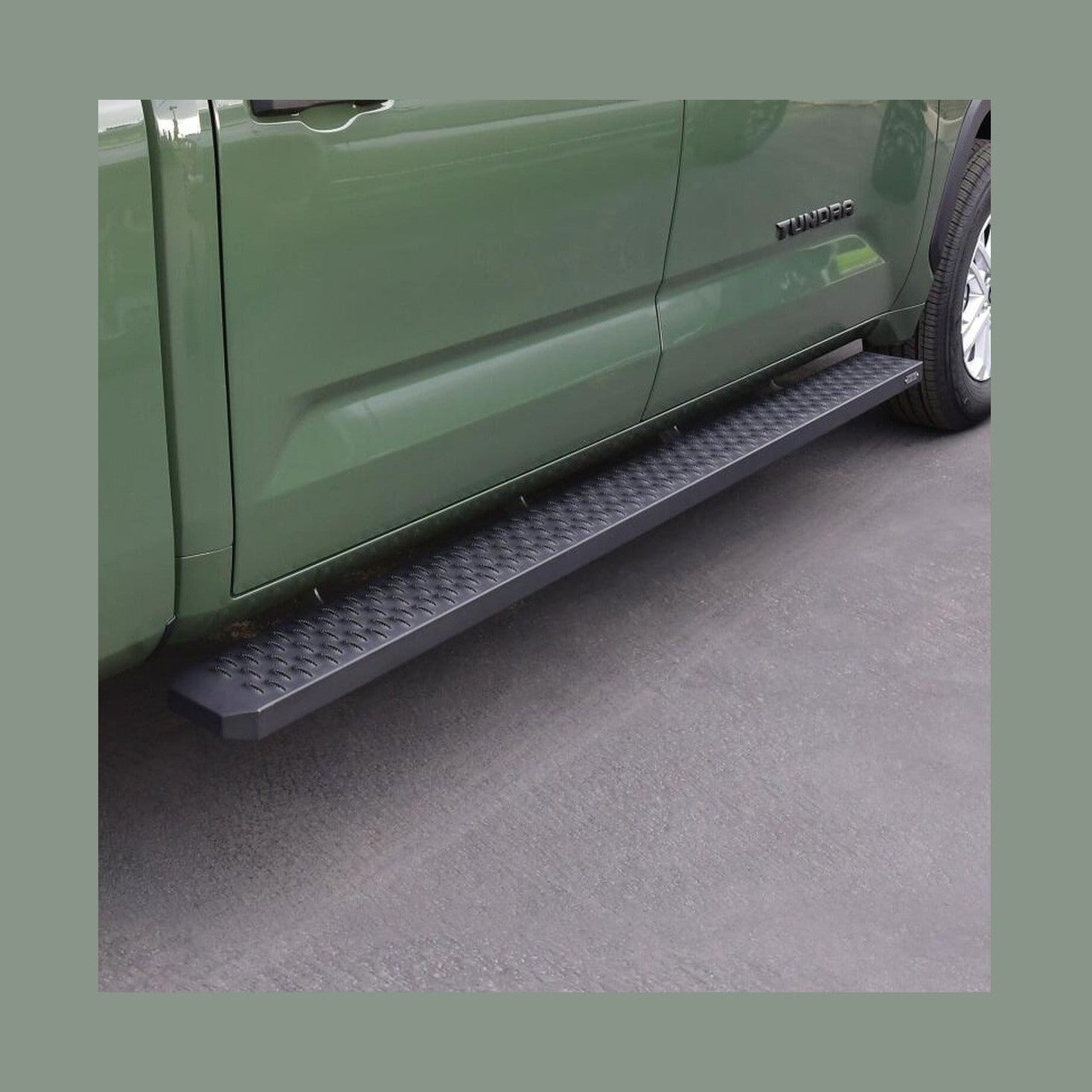 Westin Westin Grate Steps Running Boards 90 in - Textured Black, installed