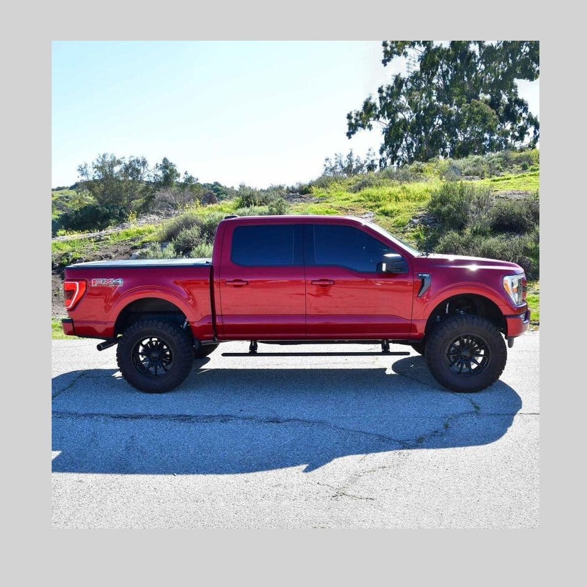 Westin Westin 15-25 Ford F-150 SuperCrew / 17-25 F-250/350 CrewCab Pro-e Running Boards - Tex. Blk, installed
