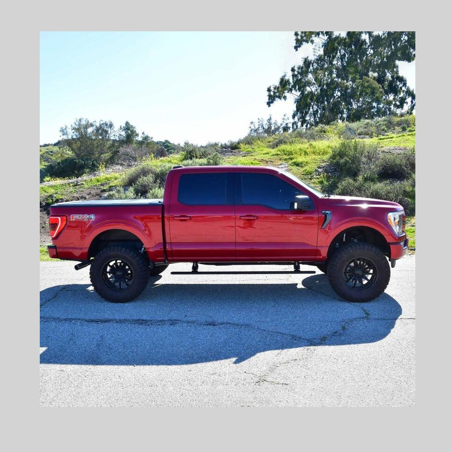 Westin Westin 15-25 Ford F-150 SuperCrew / 17-25 F-250/350 CrewCab Pro-e Running Boards - Tex. Blk, installed