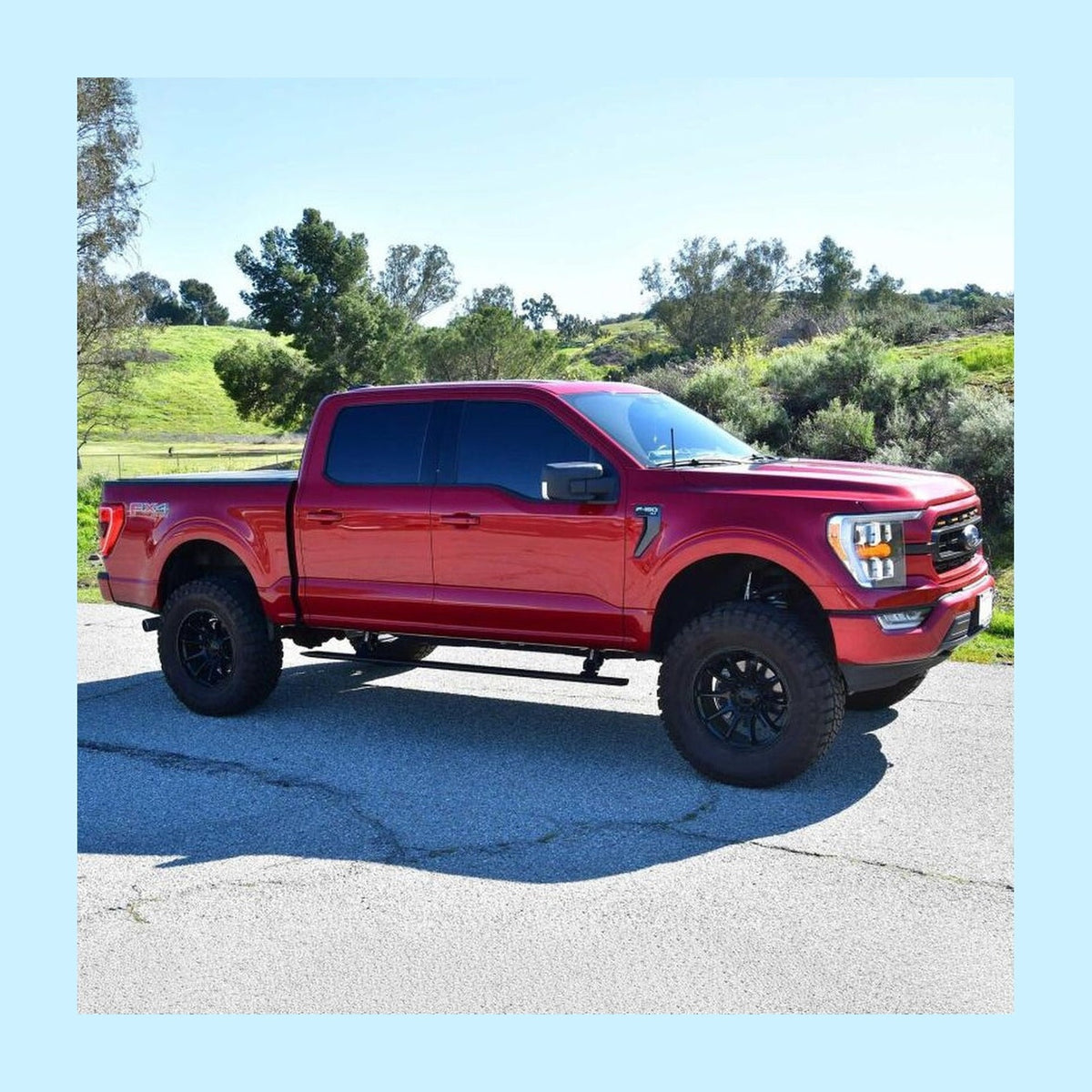 Westin Westin 15-25 Ford F-150 SuperCrew / 17-25 F-250/350 CrewCab Pro-e Running Boards - Tex. Blk, installed