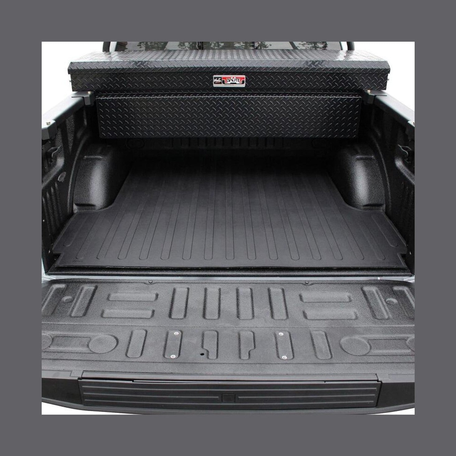 Westin Westin 2015-2018 Ford F-150 (6.5ft Bed) Truck Bed Mat - Black, installed