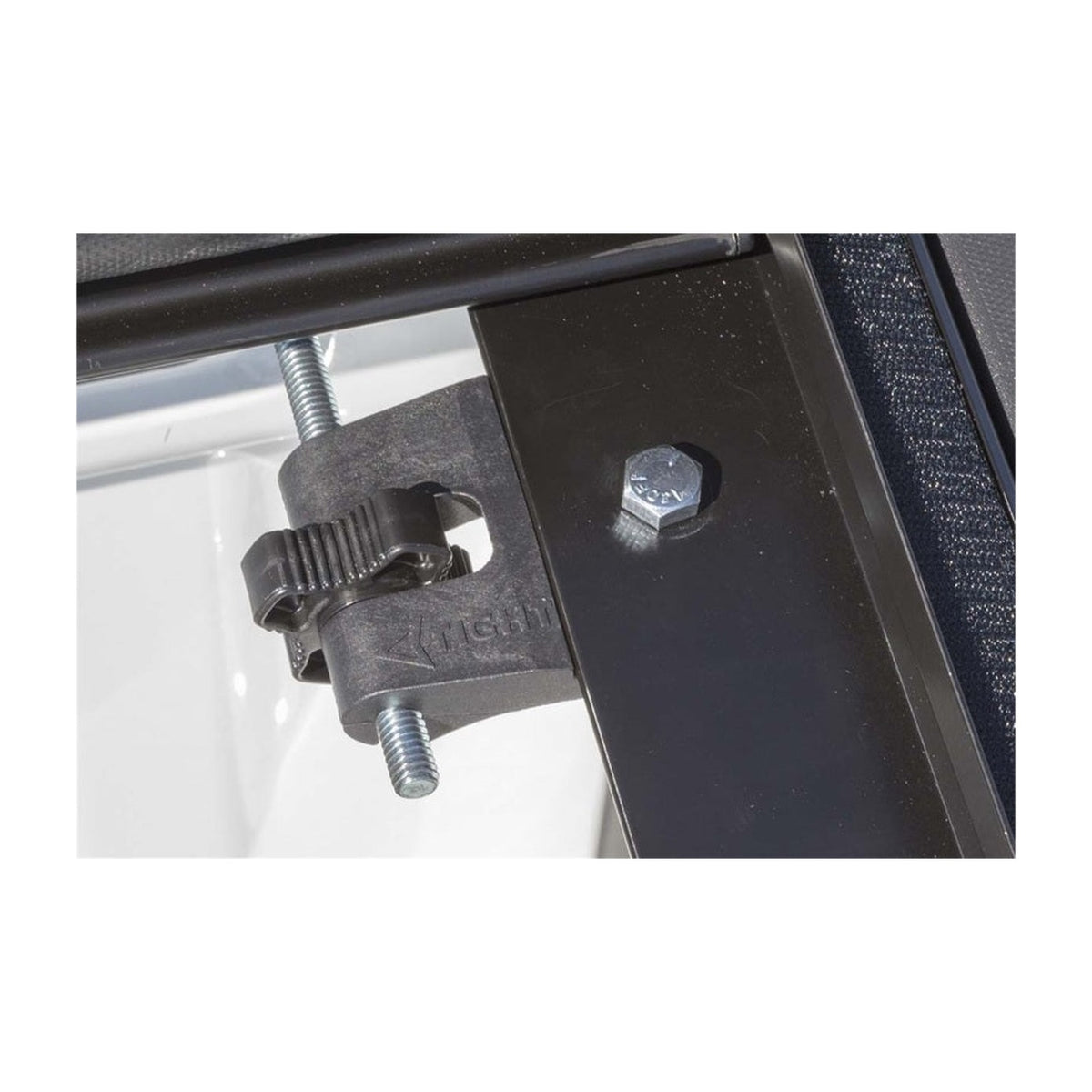 Access Access Vanish 15-19 Ford F-150 5ft 6in Bed Roll-Up Cover, installed