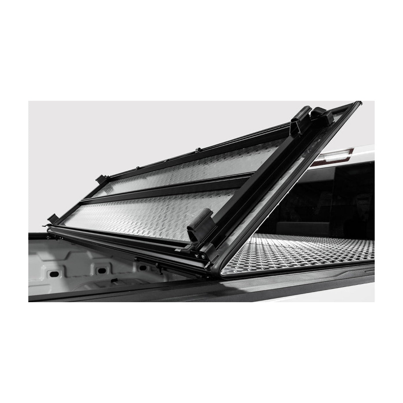 Access Access LOMAX Tri-Fold Cover 04-14 Ford F-150 5ft 6in Bed, installed