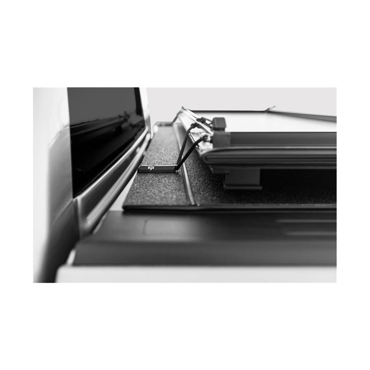 Access Access LOMAX Stance Hard Cover 04-20 Ford F-150 (Except 04 Heritage) 5ft 6in Box, installed