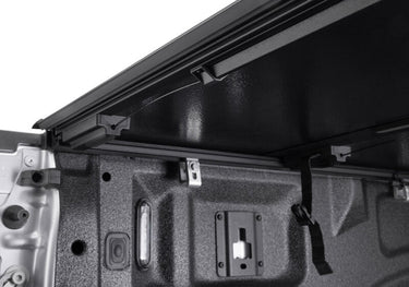 BAK 04-14 Ford F-150 5ft 6in Bed BAKFlip G2